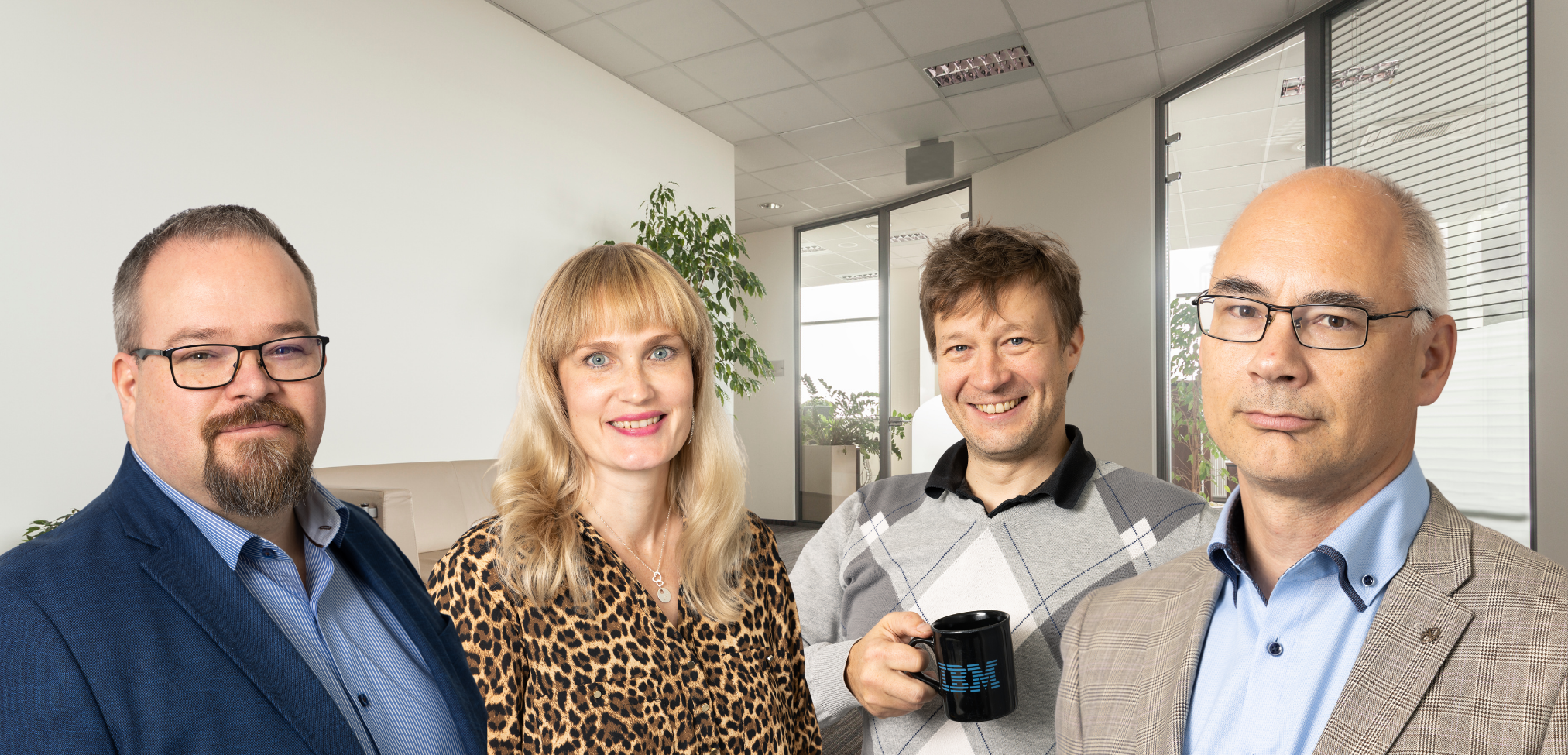 Elinarin tekoälykumppanuusverkoston asiantuntijat: Tommi, Leena, Ari, Mikko
